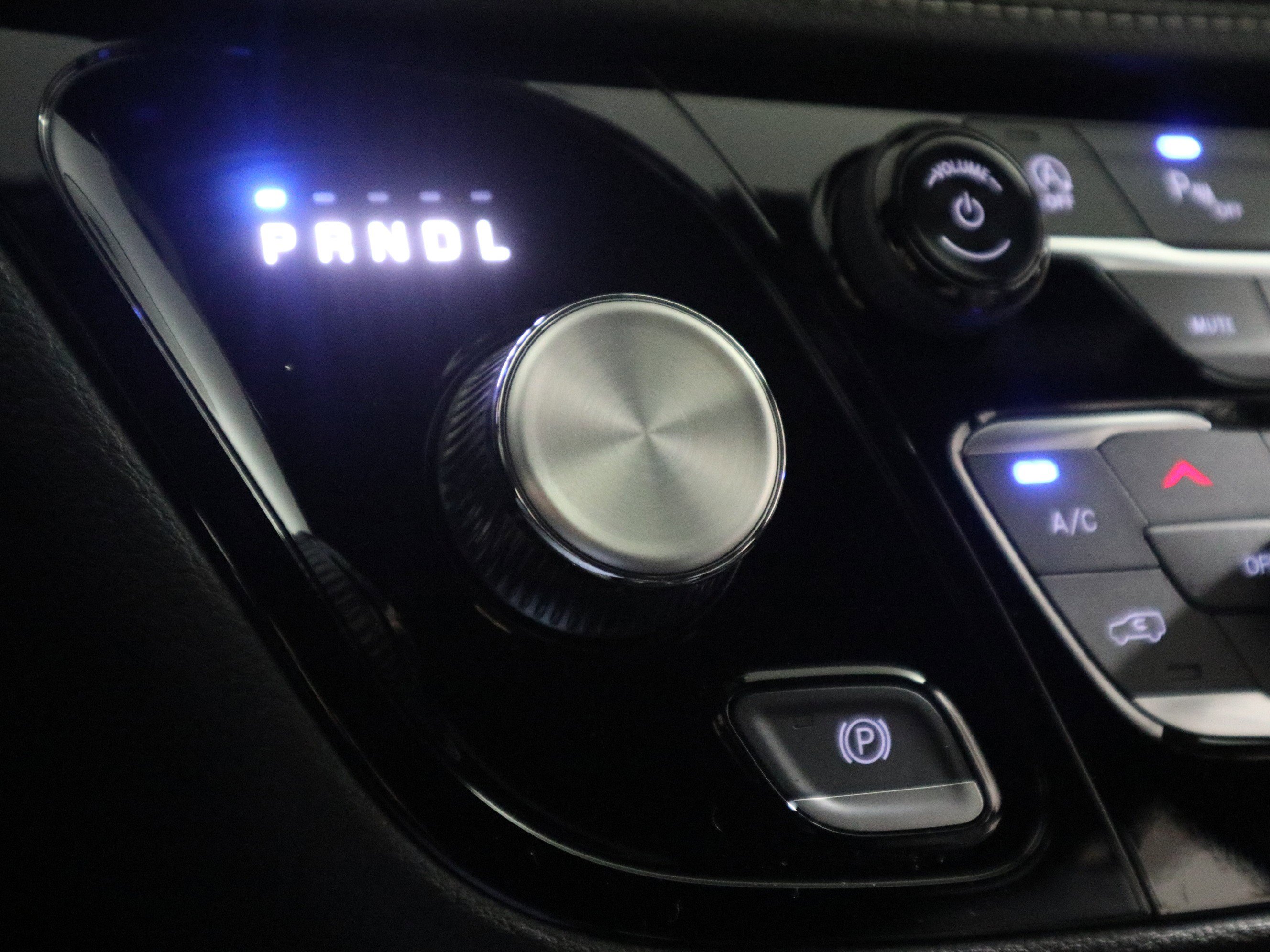 New 2026 Chrysler Pacifica Select image 28