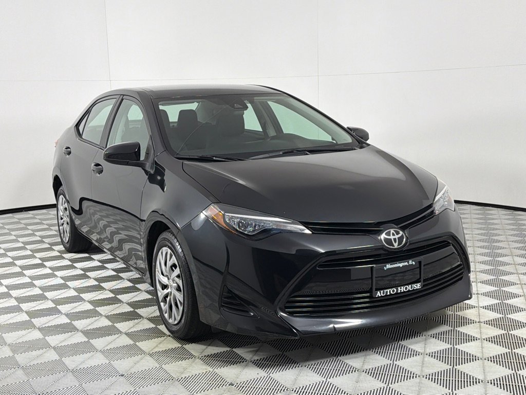 Used 2019 Toyota Corolla LE FWD image 3