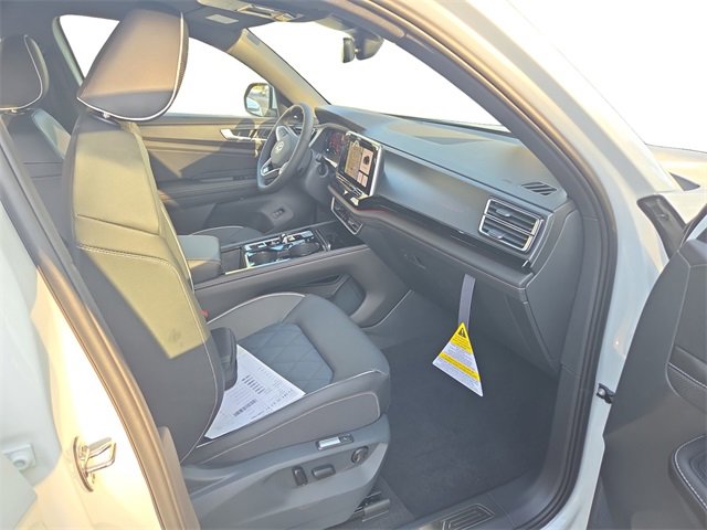 New 2026 Volkswagen Atlas Cross Sport SEL Premium R-Line image 17