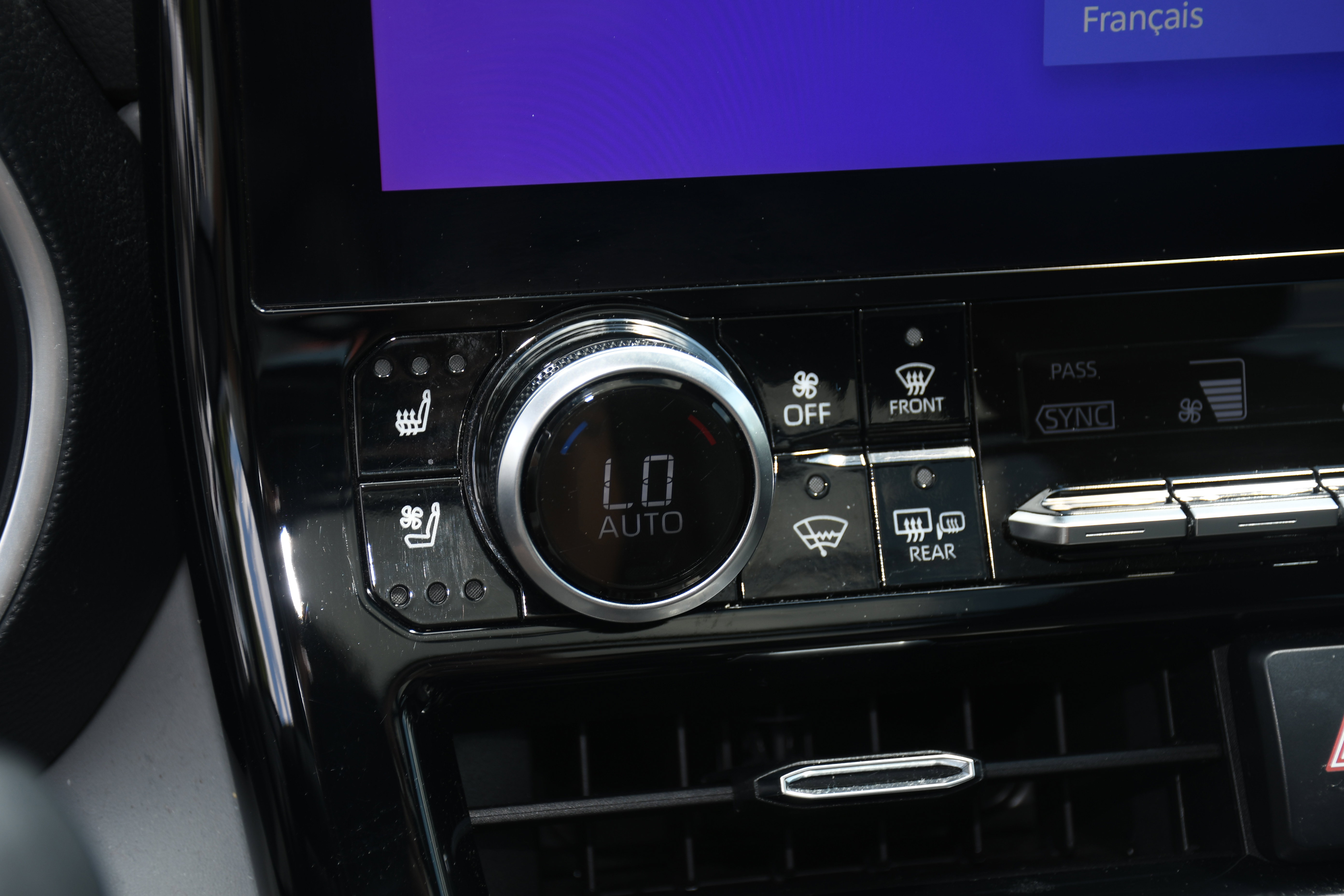 Used 2023 Toyota Highlander Platinum FWD image 16
