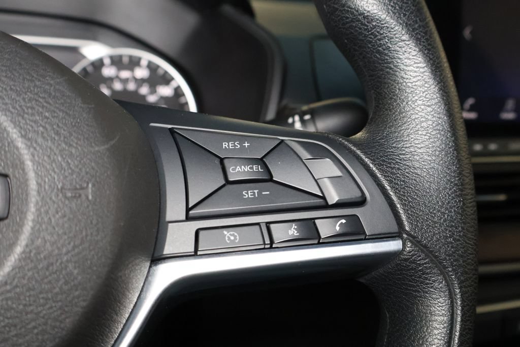 Used 2025 Nissan Altima 2.5 SV AWD/4WD image 21