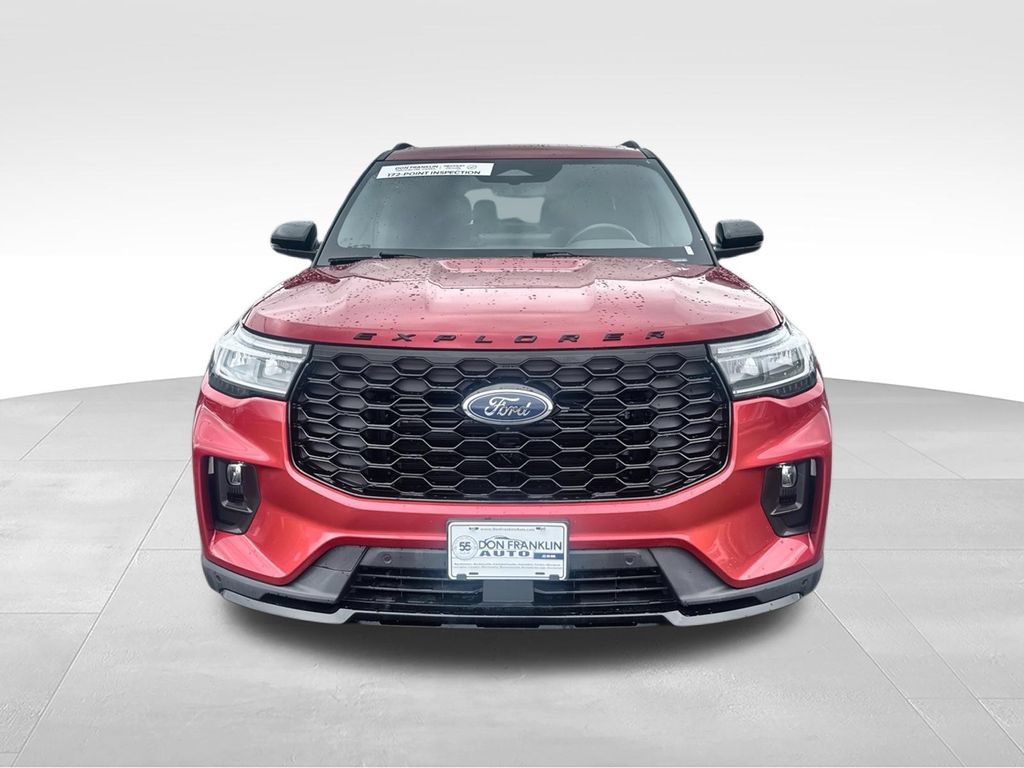 Used 2025 Ford Explorer ST AWD/4WD image 3
