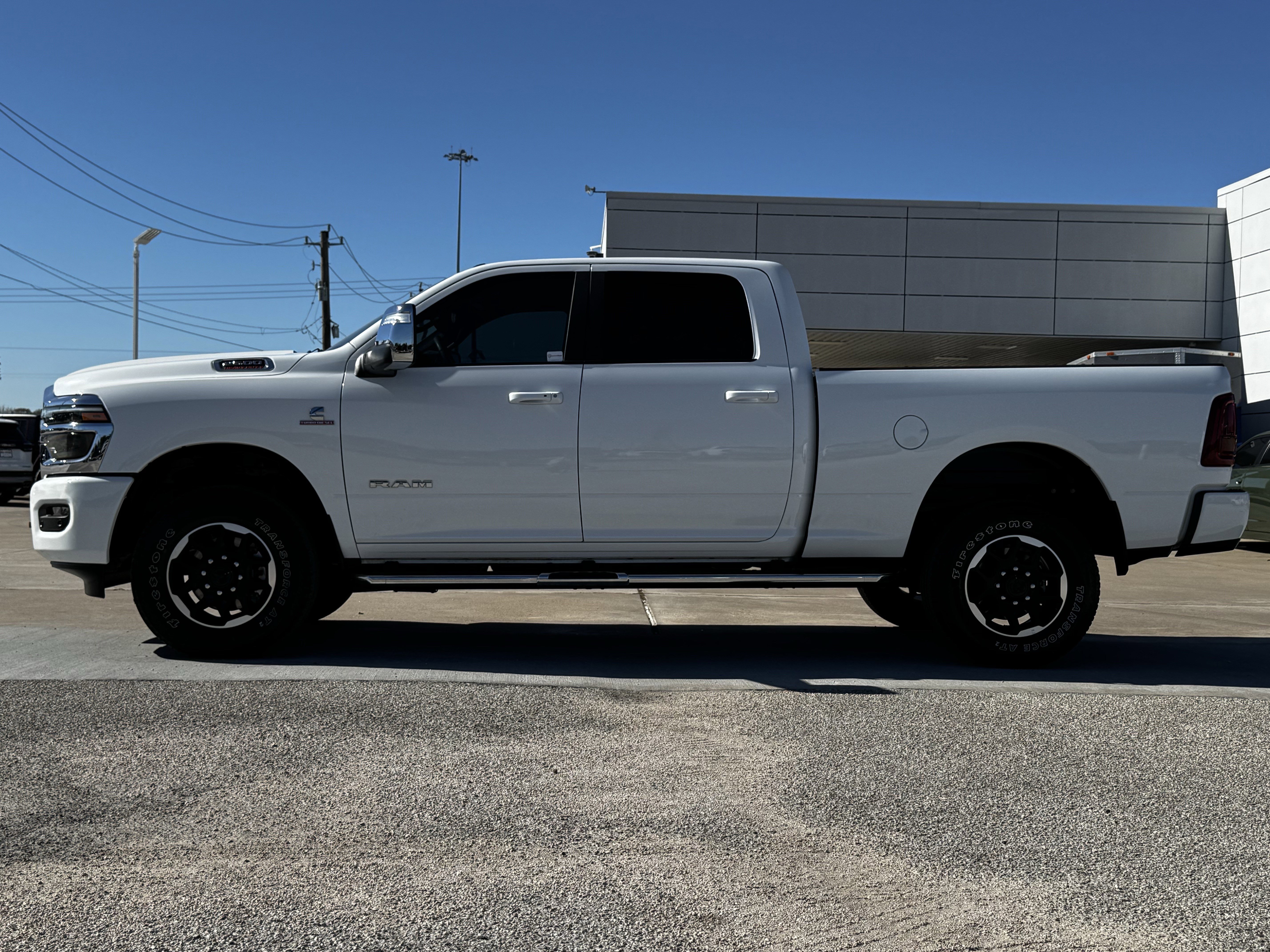 Used 2025 RAM 2500 Laramie image 9