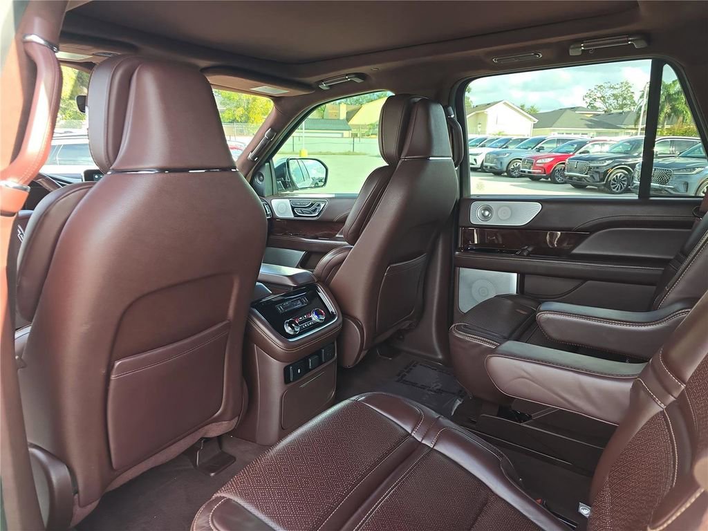Used 2019 Lincoln Navigator Black Label w/ Cargo Package image 15