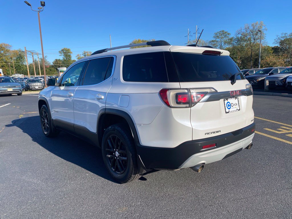 Used 2018 GMC Acadia SLT w/ LPO, Black Accent Package AWD/4WD image 8