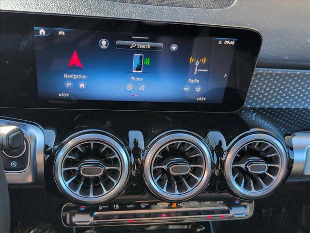 Used 2025 Mercedes-Benz GLB 250 image 15