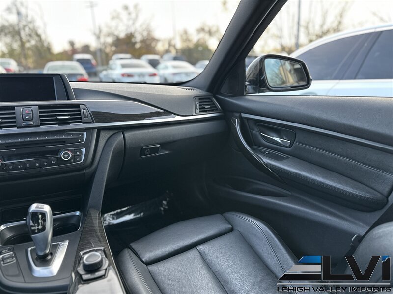 Used 2015 BMW 335i xDrive Sedan AWD/4WD image 19