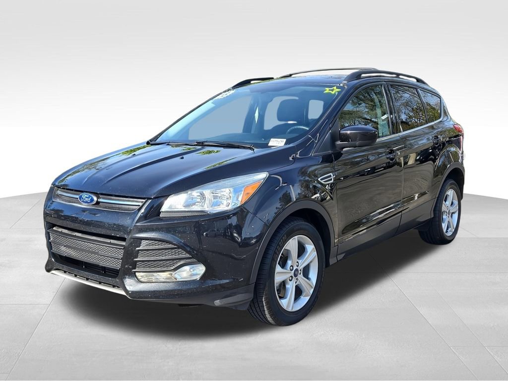 Used 2015 Ford Escape SE w/ Equipment Group 201A image 1