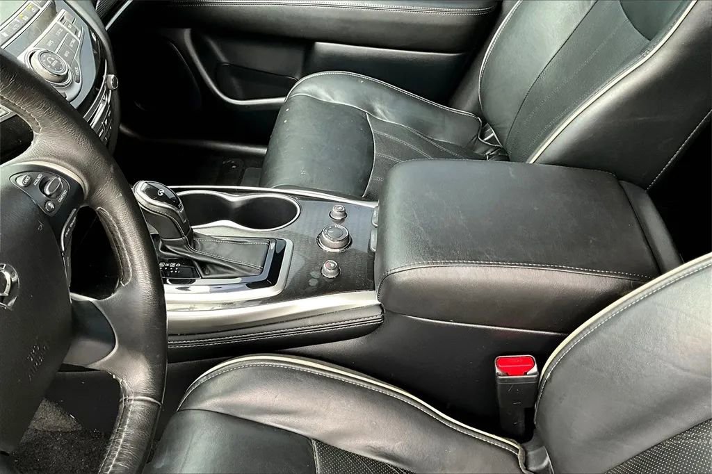 Used 2019 INFINITI QX60 Luxe w/ Essential Package image 17