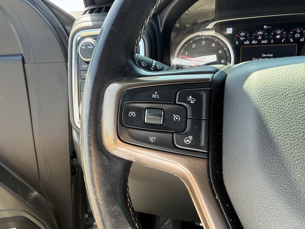Used 2020 Chevrolet Silverado 1500 High Country w/ Technology Package AWD/4WD image 16