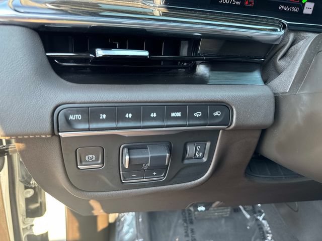 Certified 2023 Cadillac Escalade Sport w/ LPO, ONYX Package AWD/4WD image 35