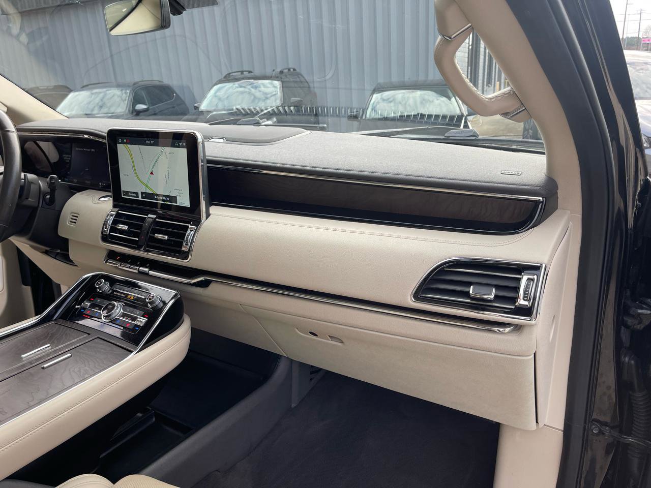 Used 2021 Lincoln Navigator Reserve RWD image 18