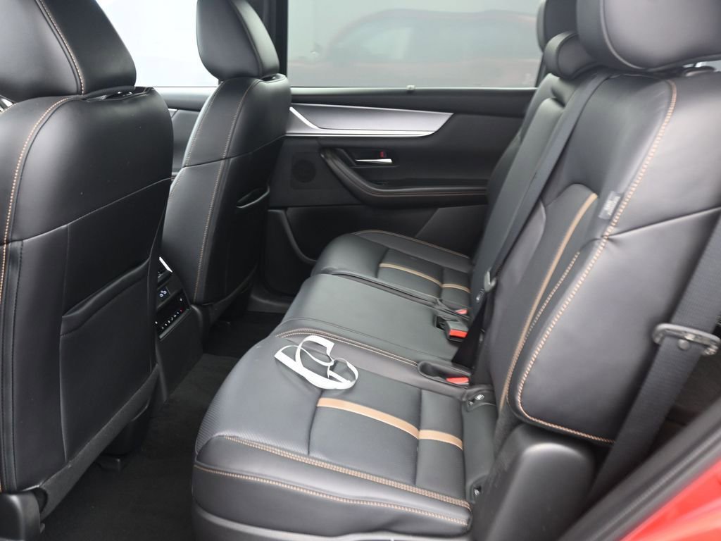 Used 2025 MAZDA CX-70 3.3 Turbo S w/ Premium Package image 17