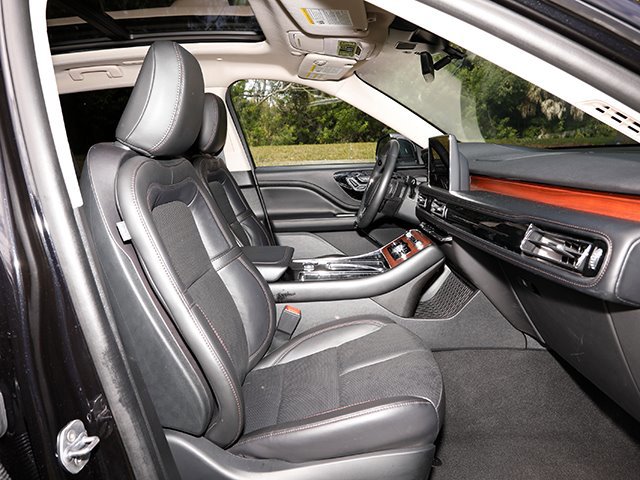 Used 2024 Lincoln Aviator Reserve AWD/4WD image 18