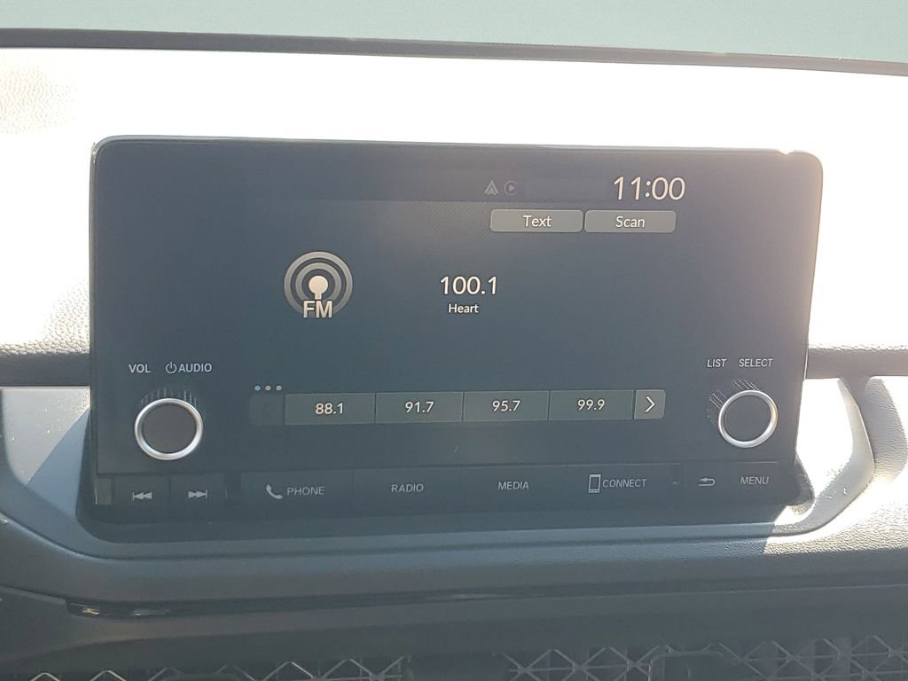 Used 2025 Honda Accord SE image 25