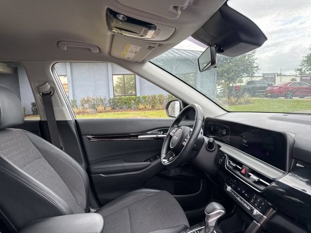 Used 2025 Kia Seltos S FWD image 11