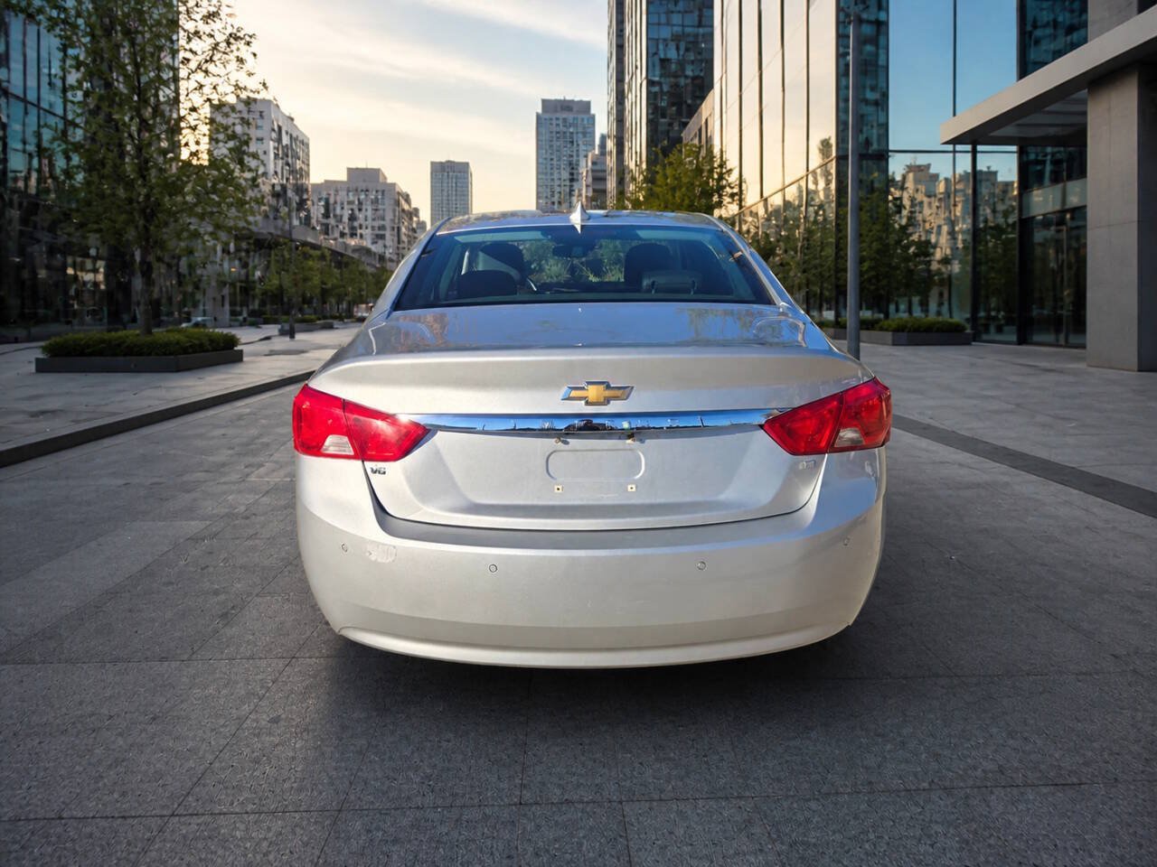 Used 2016 Chevrolet Impala LT w/ Convenience Package FWD image 5