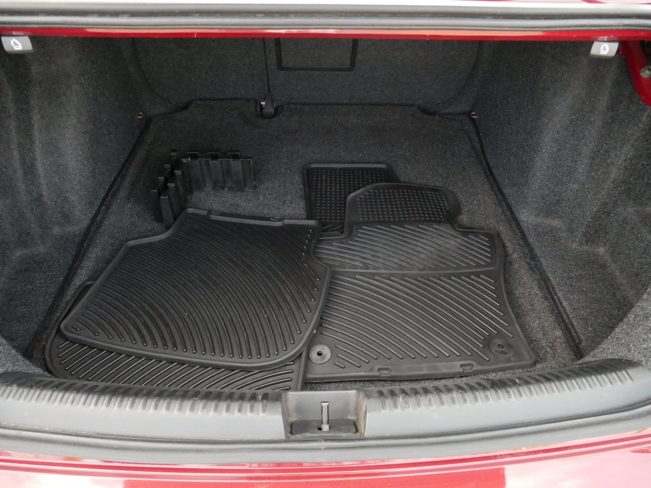 Used 2017 Volkswagen Jetta SEL FWD image 18