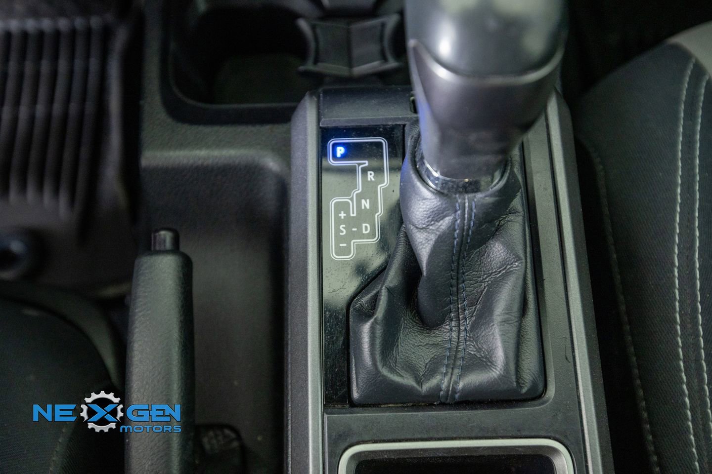 Used 2020 Toyota Tacoma TRD Off-Road w/ Technology Package RWD image 24