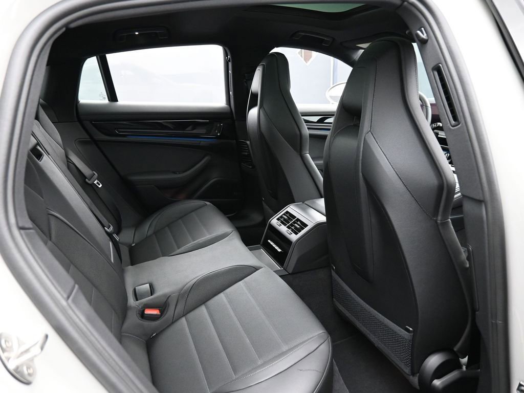 New 2026 Porsche Panamera 4 image 27