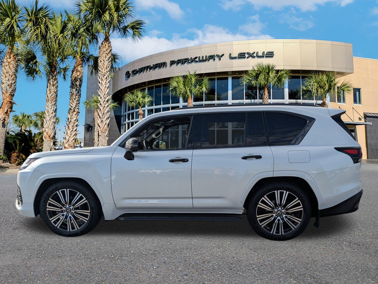 New 2025 Lexus LX 700h Luxury w/ Appearance Package image 7