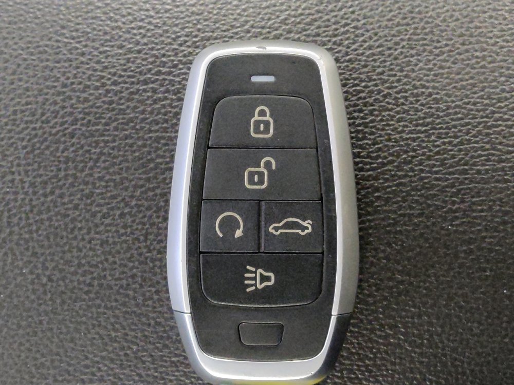 Used 2019 Ford Escape SEL FWD image 32