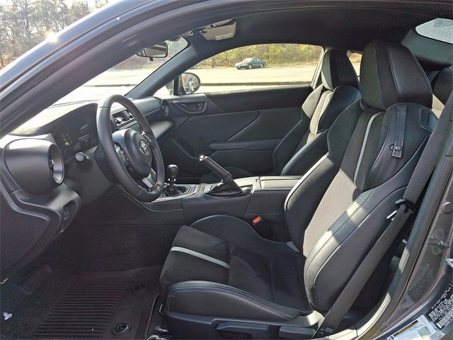 Used 2024 Toyota GR86 Premium image 12