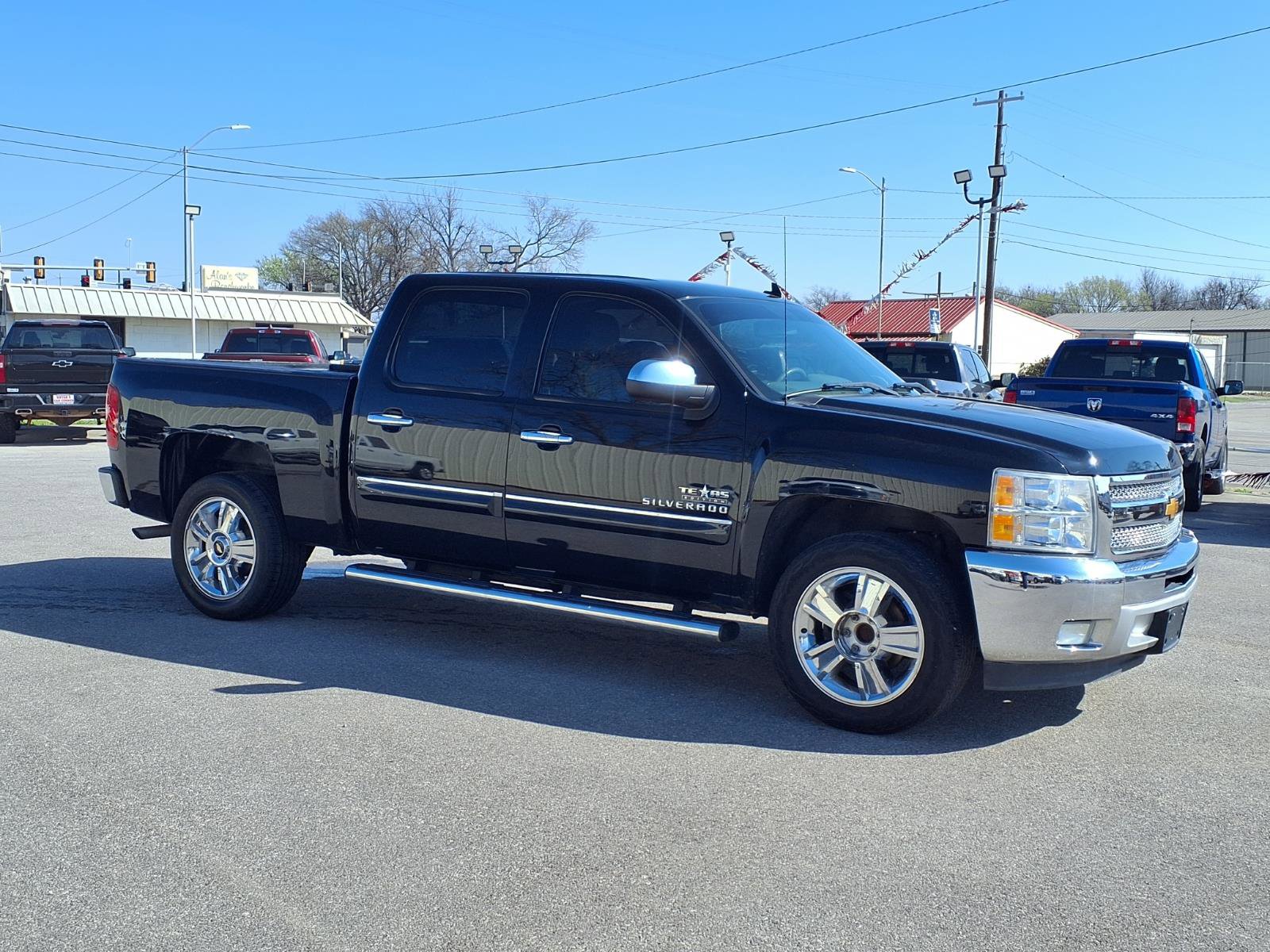 Used 2013 Chevrolet Silverado 1500 LT image 2