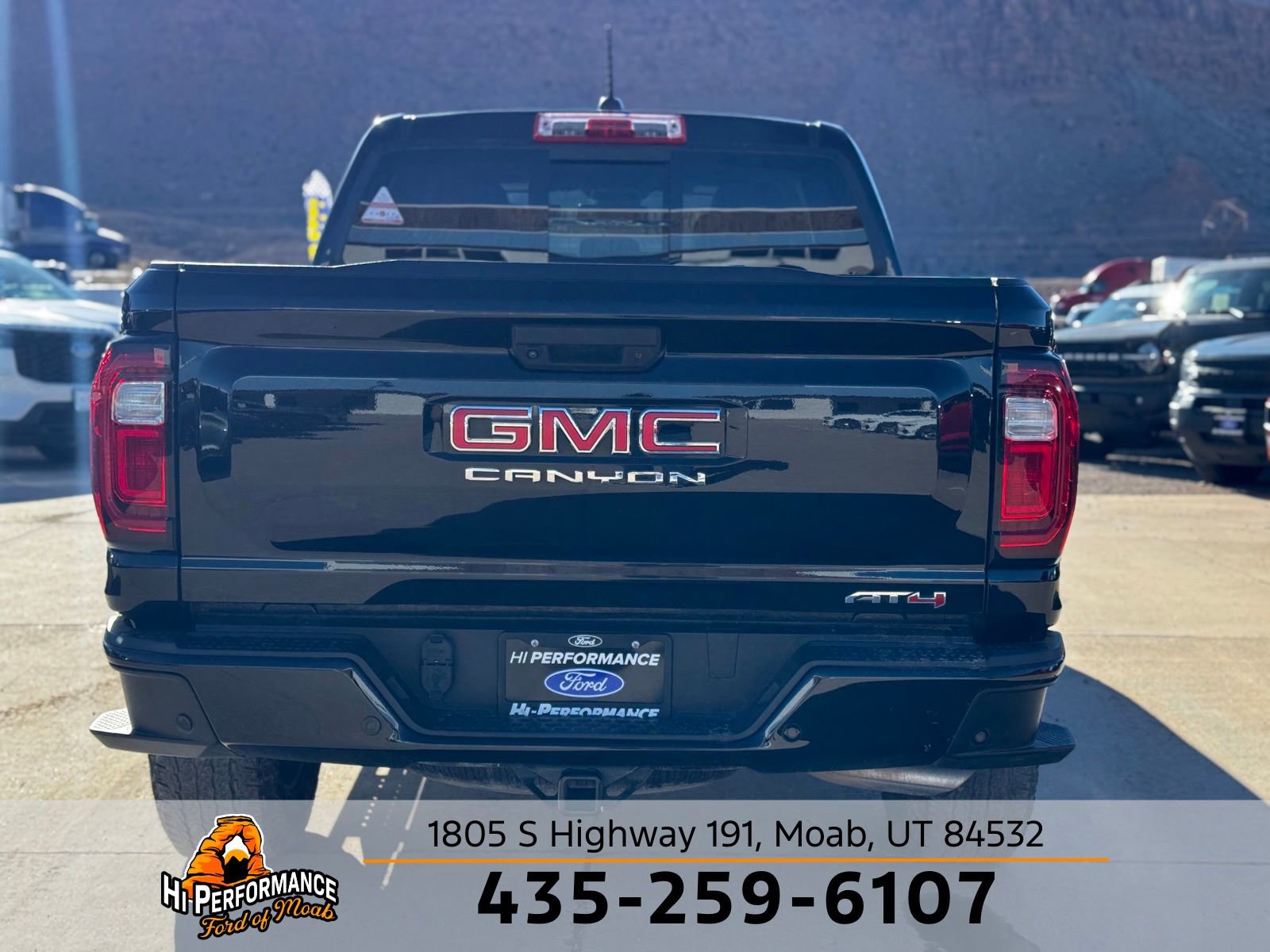 Used 2023 GMC Canyon AT4 w/ AT4 Premium Package image 8