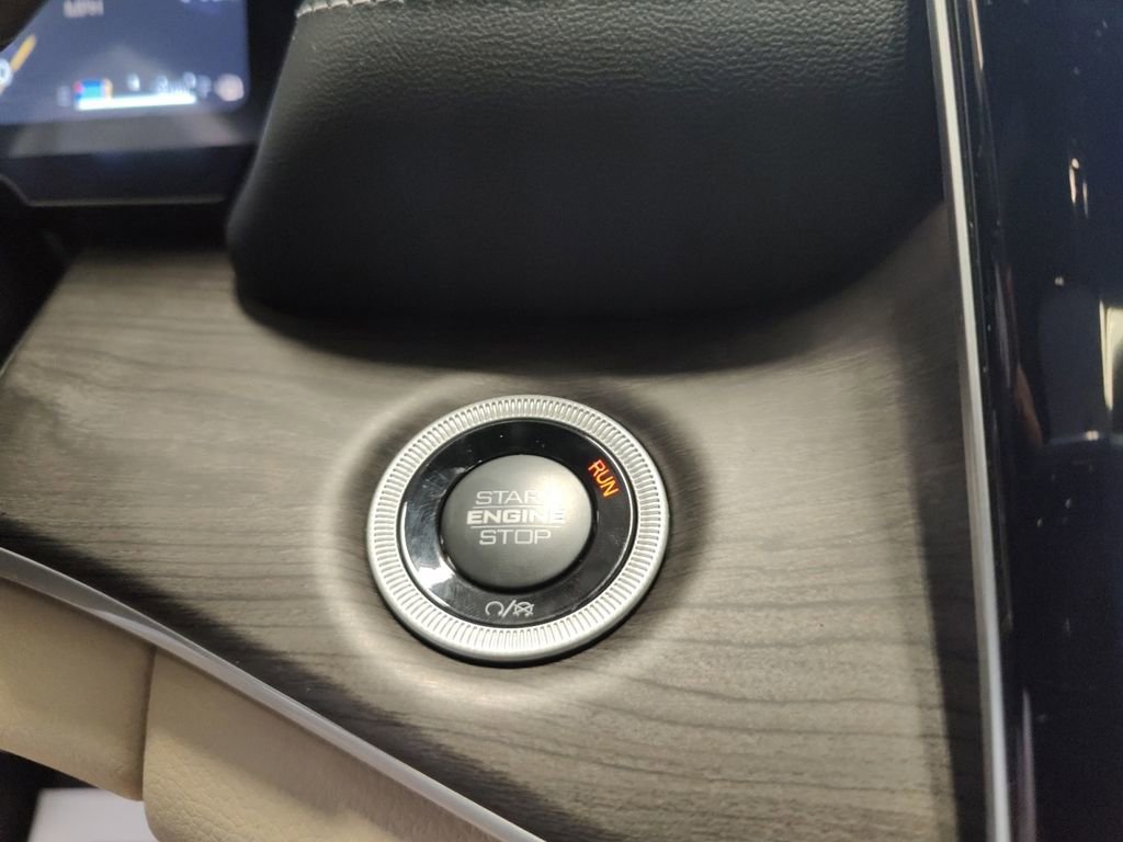 New 2025 Jeep Grand Cherokee L Limited w/ Luxury Tech Group II image 23