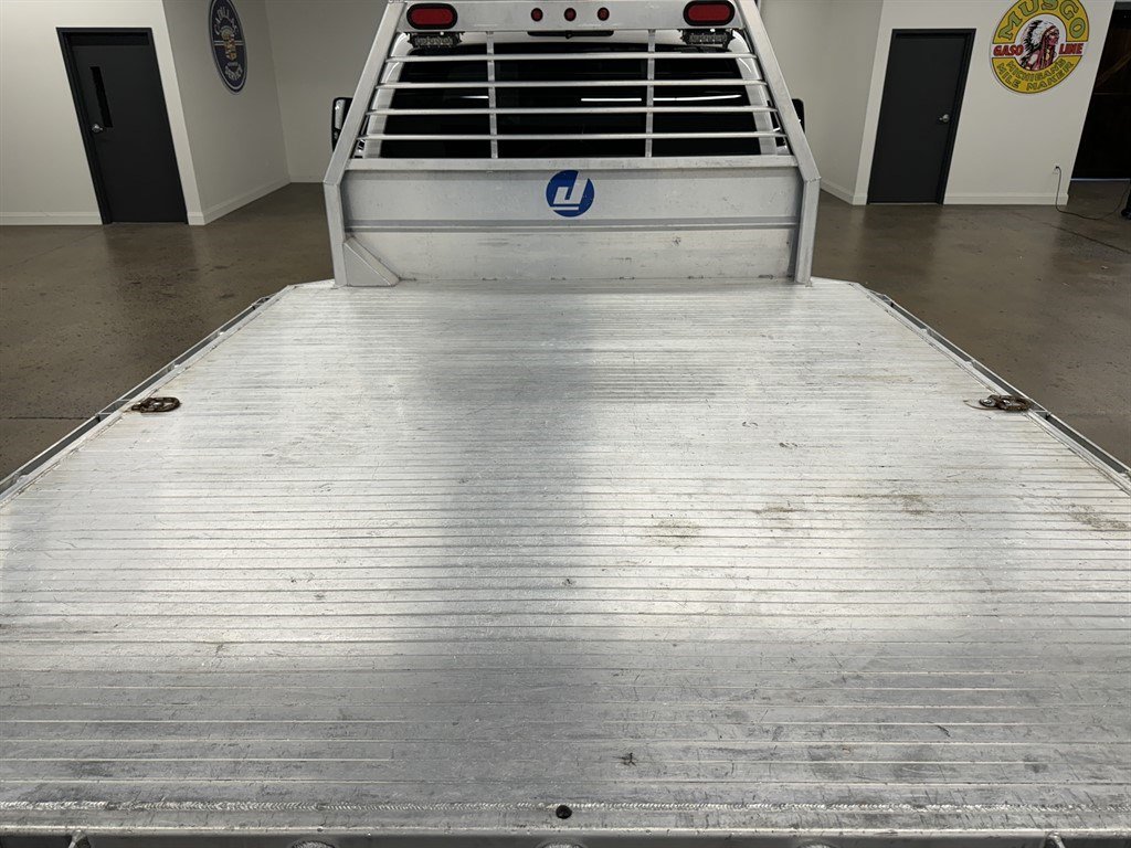 Used 2007 GMC Sierra 3500 SLE w/ Heavy-Duty Power Package AWD/4WD image 14