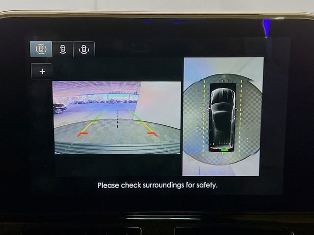 Used 2020 Lincoln Navigator Black Label w/ Cargo Convenience Package image 21