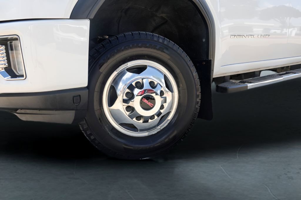 Used 2022 GMC Sierra 3500 Denali w/ Denali Ultimate Package AWD/4WD image 4
