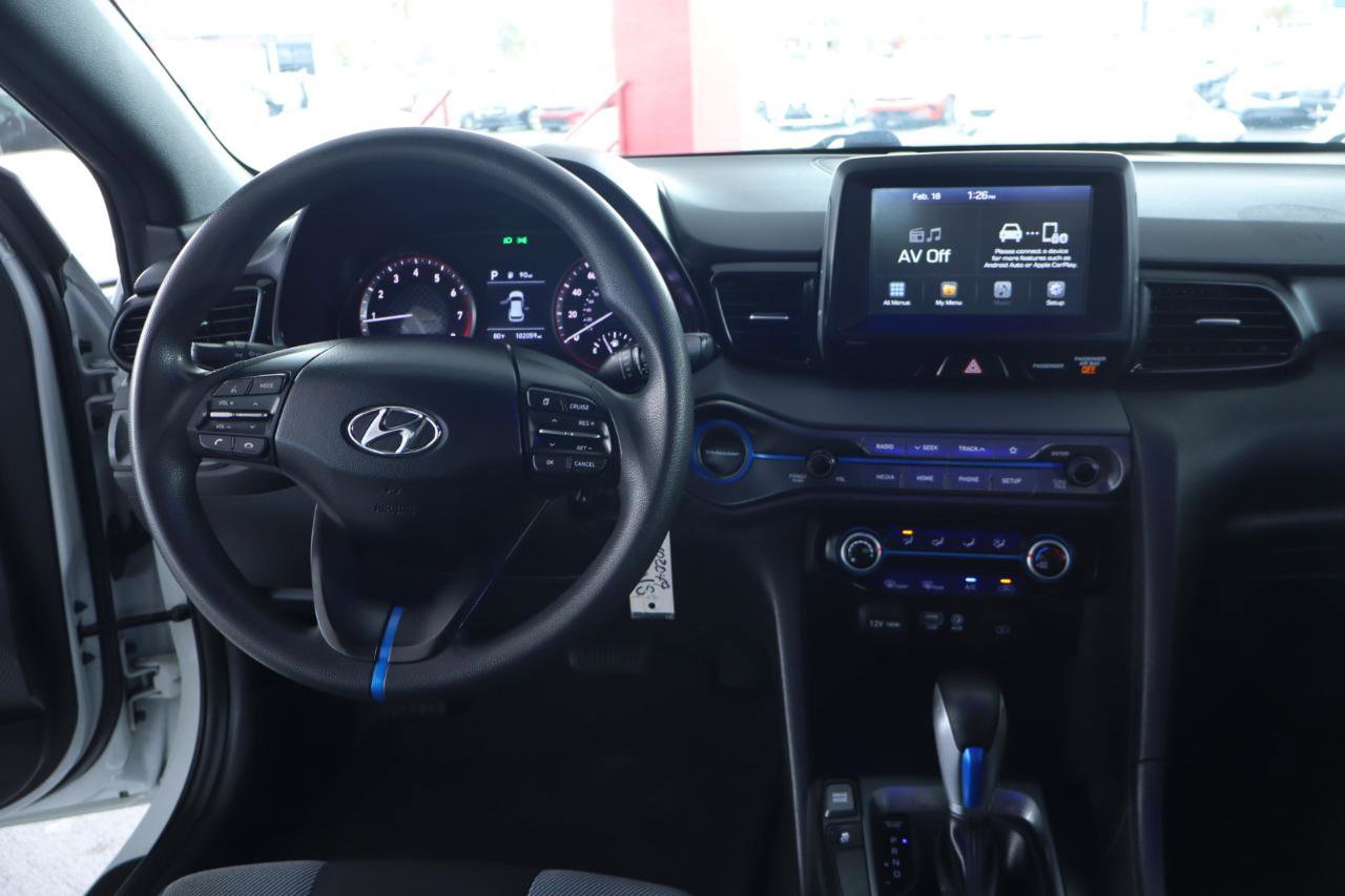 Used 2020 Hyundai Veloster 2.0 FWD image 17