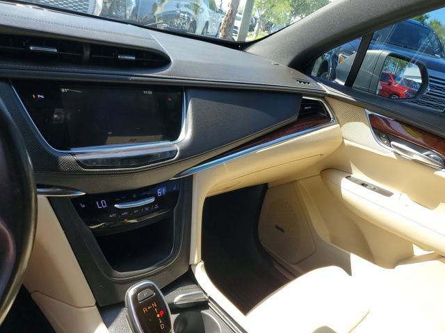 Used 2018 Cadillac XT5 Luxury w/ Driver Awareness Package FWD image 25