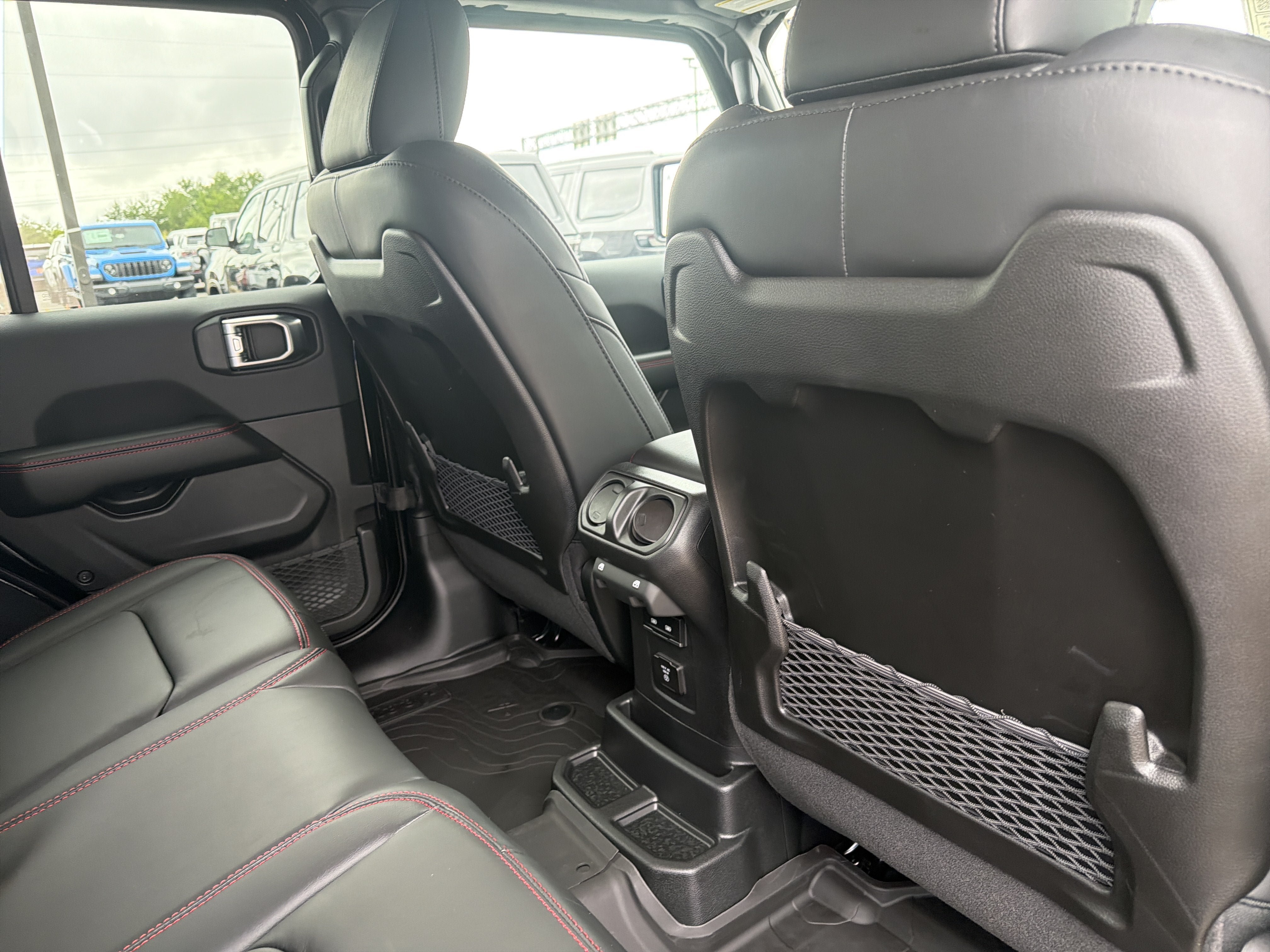 New 2026 Jeep Wrangler Unlimited Rubicon AWD/4WD image 27