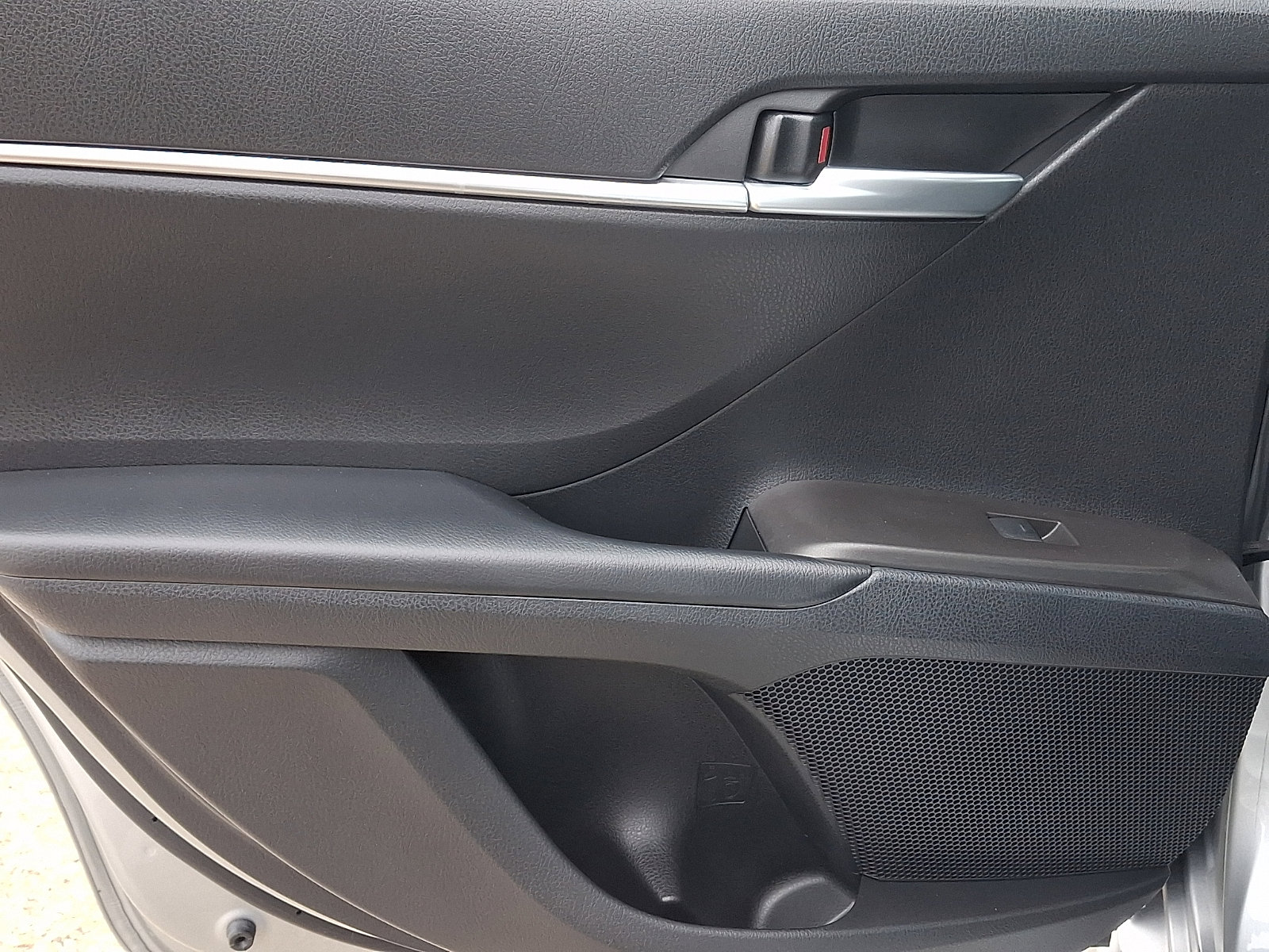 Certified 2024 Toyota Camry SE FWD image 11