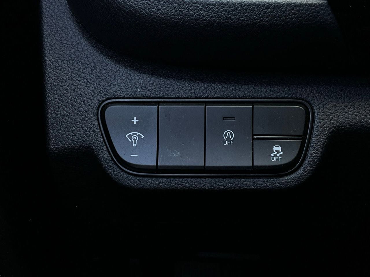 Used 2025 Kia Seltos S image 21