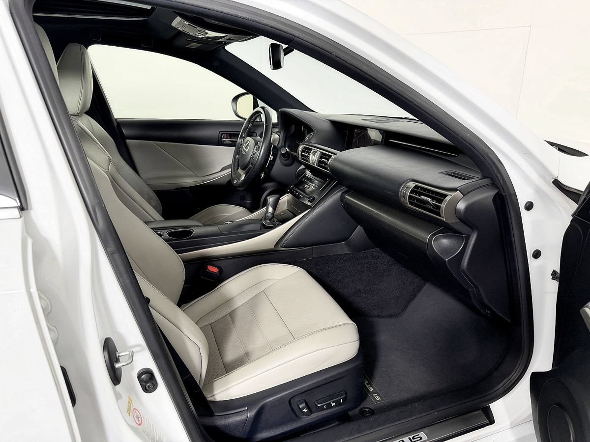Used 2014 Lexus IS 350 AWD w/ F Sport Package image 43