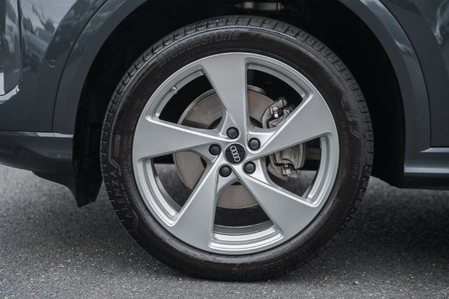 Used 2025 Audi Q5 Premium Plus w/ Premium Plus AWD/4WD image 17