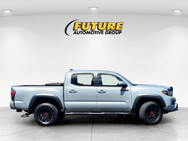 Used 2017 Toyota Tacoma TRD Pro AWD/4WD image 3