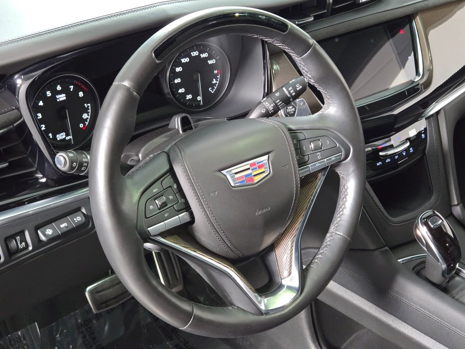 Used 2024 Cadillac XT6 Sport w/ Platinum Package AWD/4WD image 24