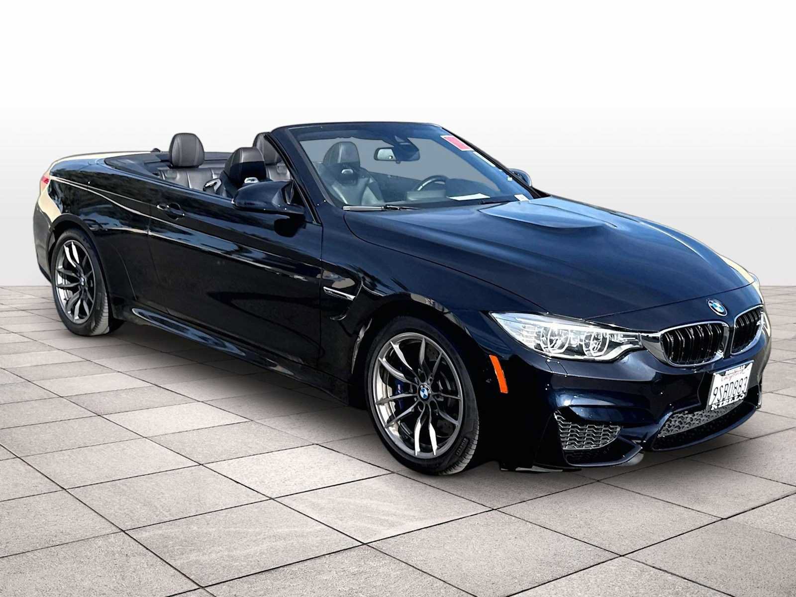 Used 2017 BMW M4 Convertible RWD image 2