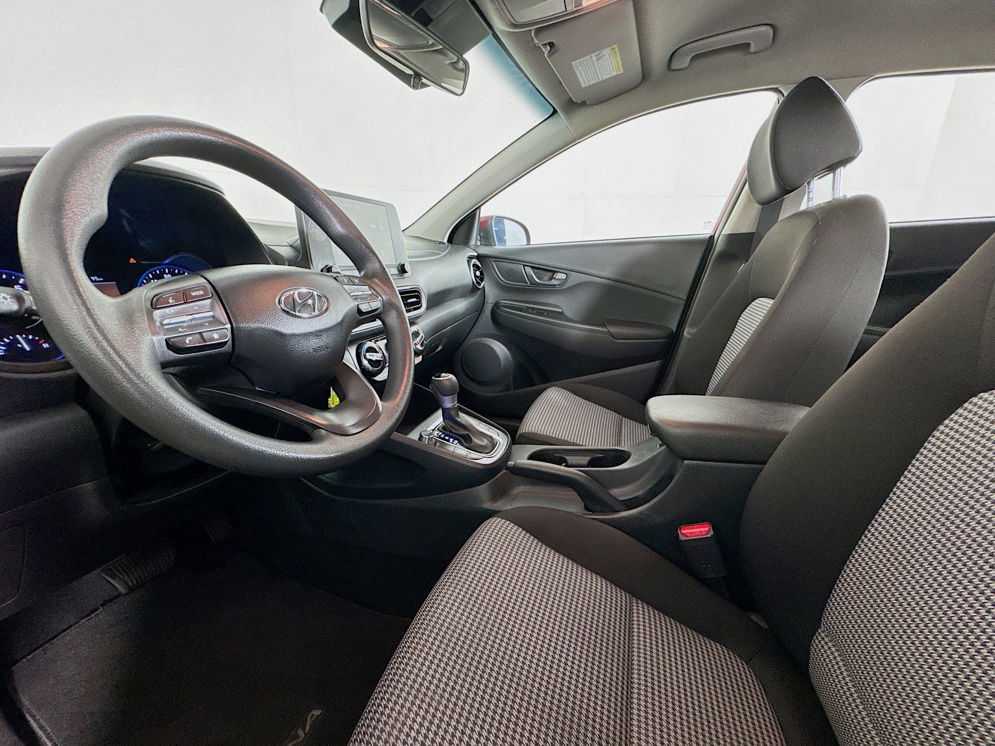 Used 2023 Hyundai Kona SE FWD image 20