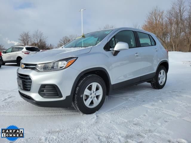 Used 2018 Chevrolet Trax LS image 2
