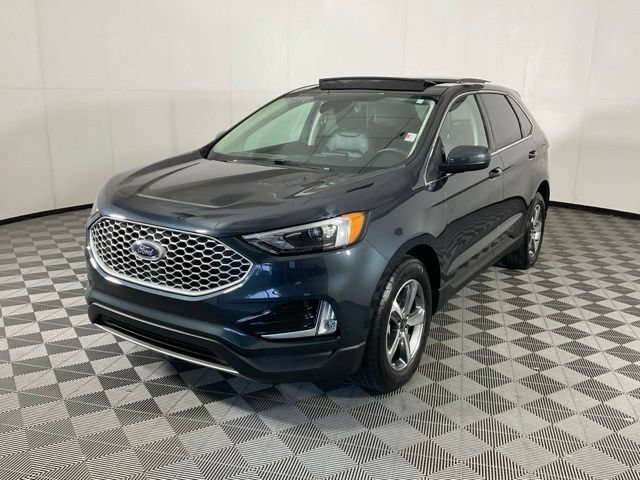 Used 2024 Ford Edge SEL w/ Convenience Package