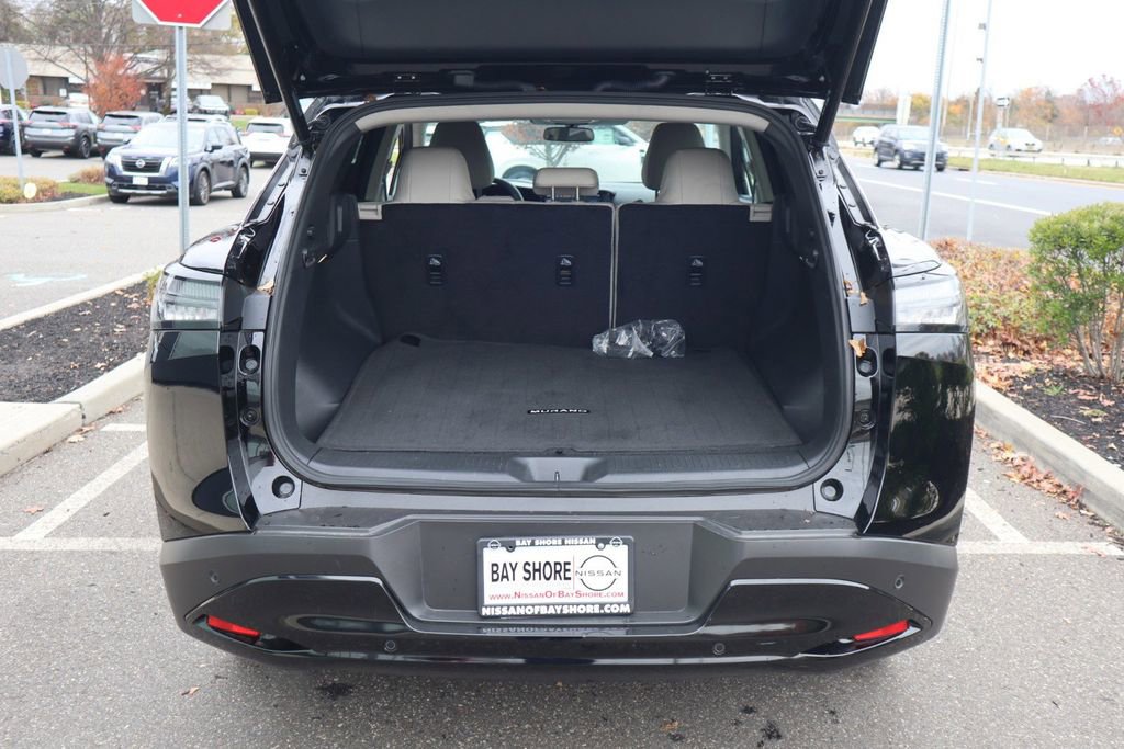 Used 2025 Nissan Murano SV image 28