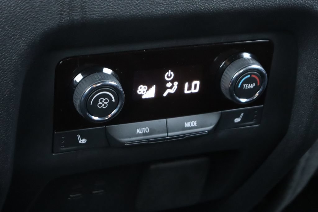 Used 2026 Chevrolet Traverse RS w/ LPO, Floor Liner Package FWD image 42