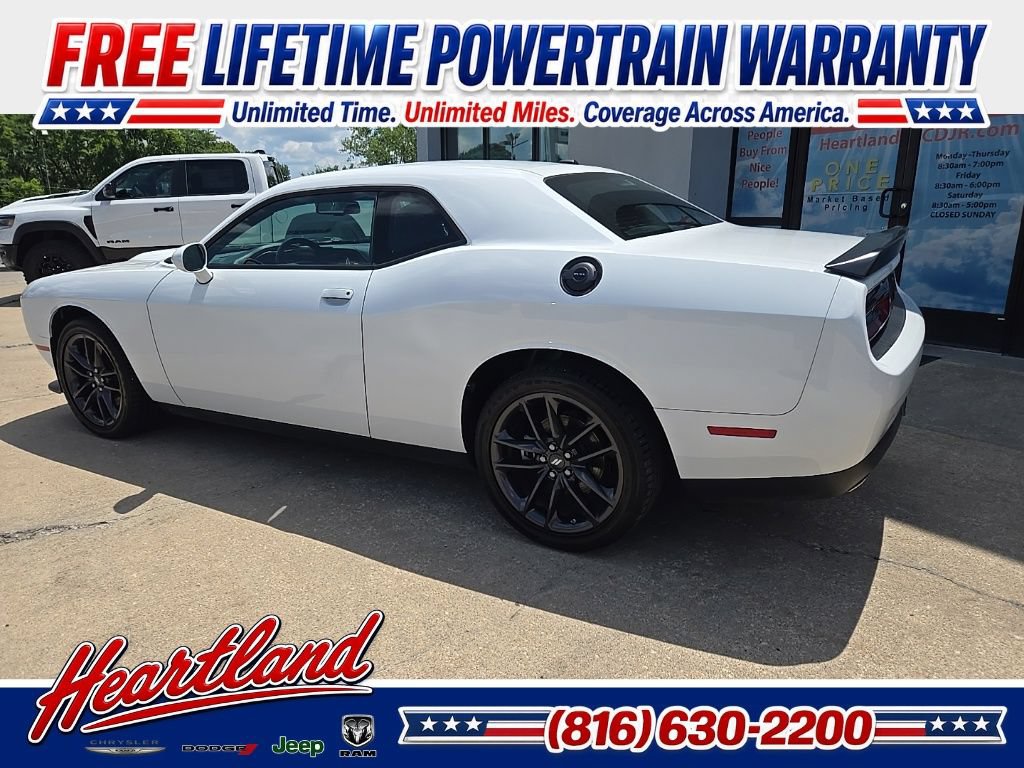 Used 2022 Dodge Challenger GT w/ Blacktop Package AWD/4WD image 7