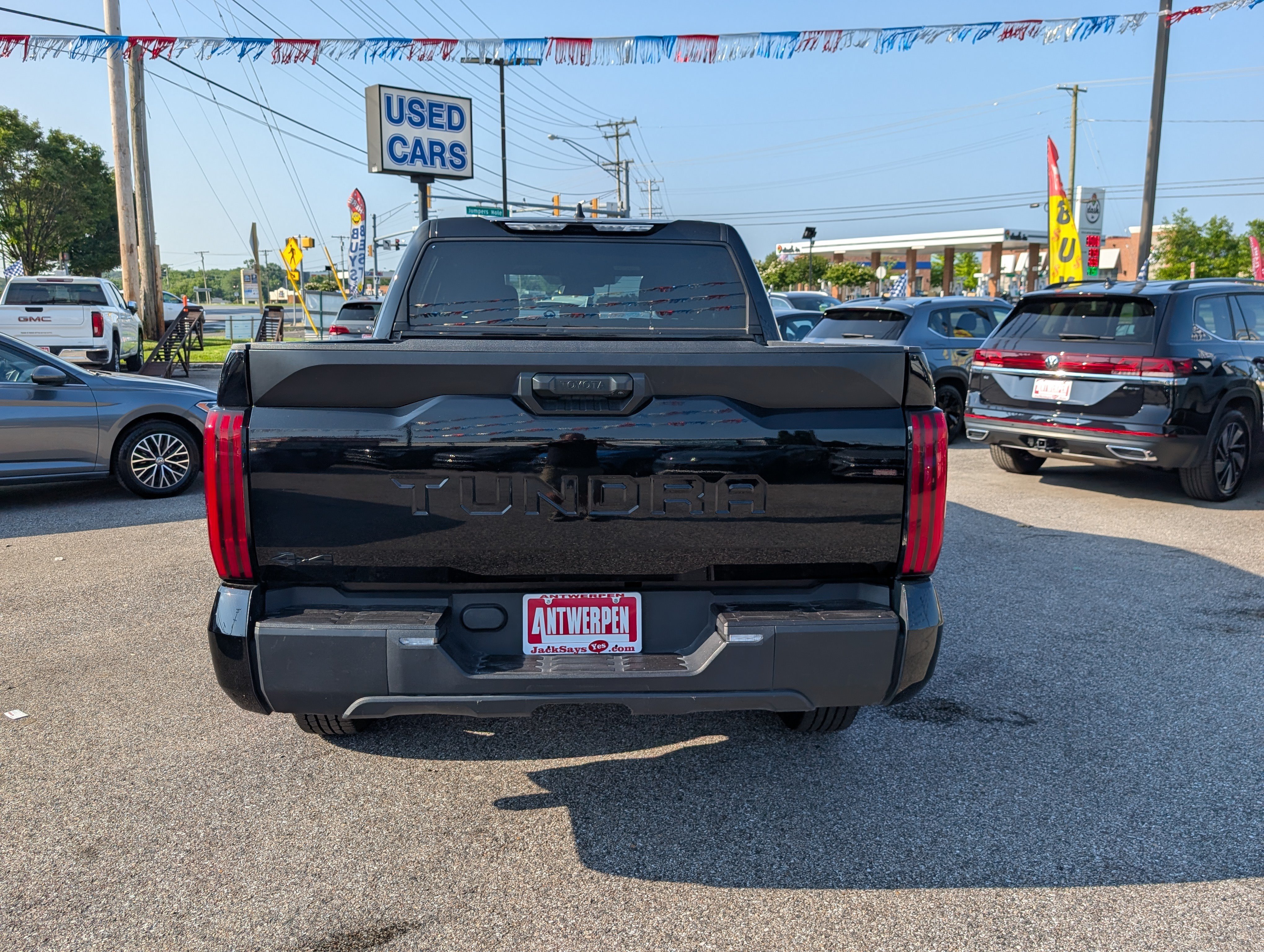 Used 2025 Toyota Tundra SR AWD/4WD image 4